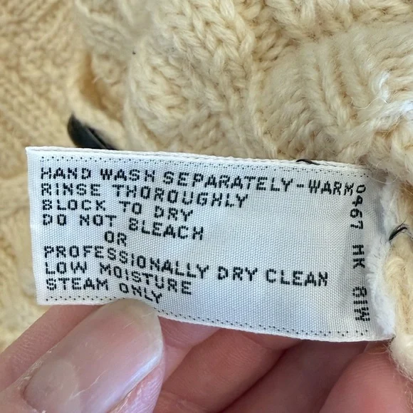 Vintage L.L. Bean Women's Cream Cable Knit Wool Fisherman Cardigan Sweater - Picture 10 of 11